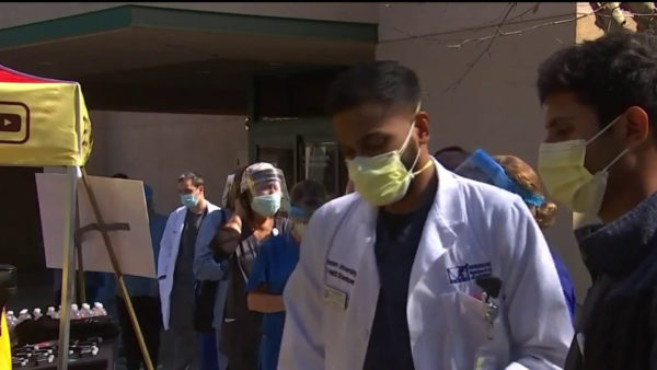 Food Truck Feeds Exhausted Healthcare Workers During Pandemic, One Taco at a Time – NBC Los Angeles