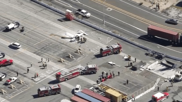 Pilot Killed When Single-Engine Plane Crashes Into Big Rig in San Pedro – NBC Los Angeles