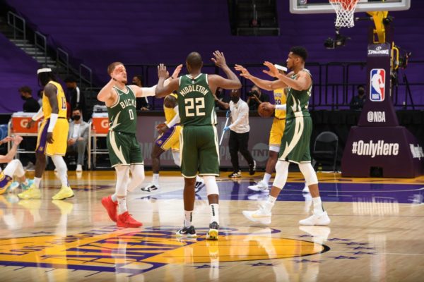 Lakers Lose to Bucks, 112-97, in Andre Drummond’s Debut – NBC Los Angeles