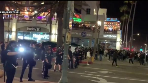 Huntington Beach Police Disperse Large Crowd Due to Party Promoted on TikTok – NBC Los Angeles