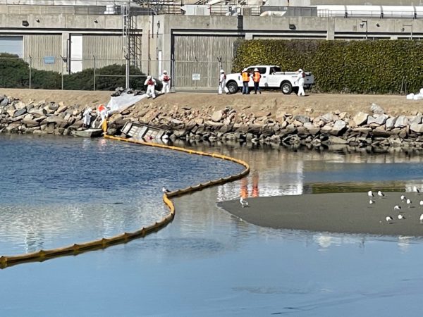 Crews Try to Limit Oil Spill Damage – NBC Los Angeles