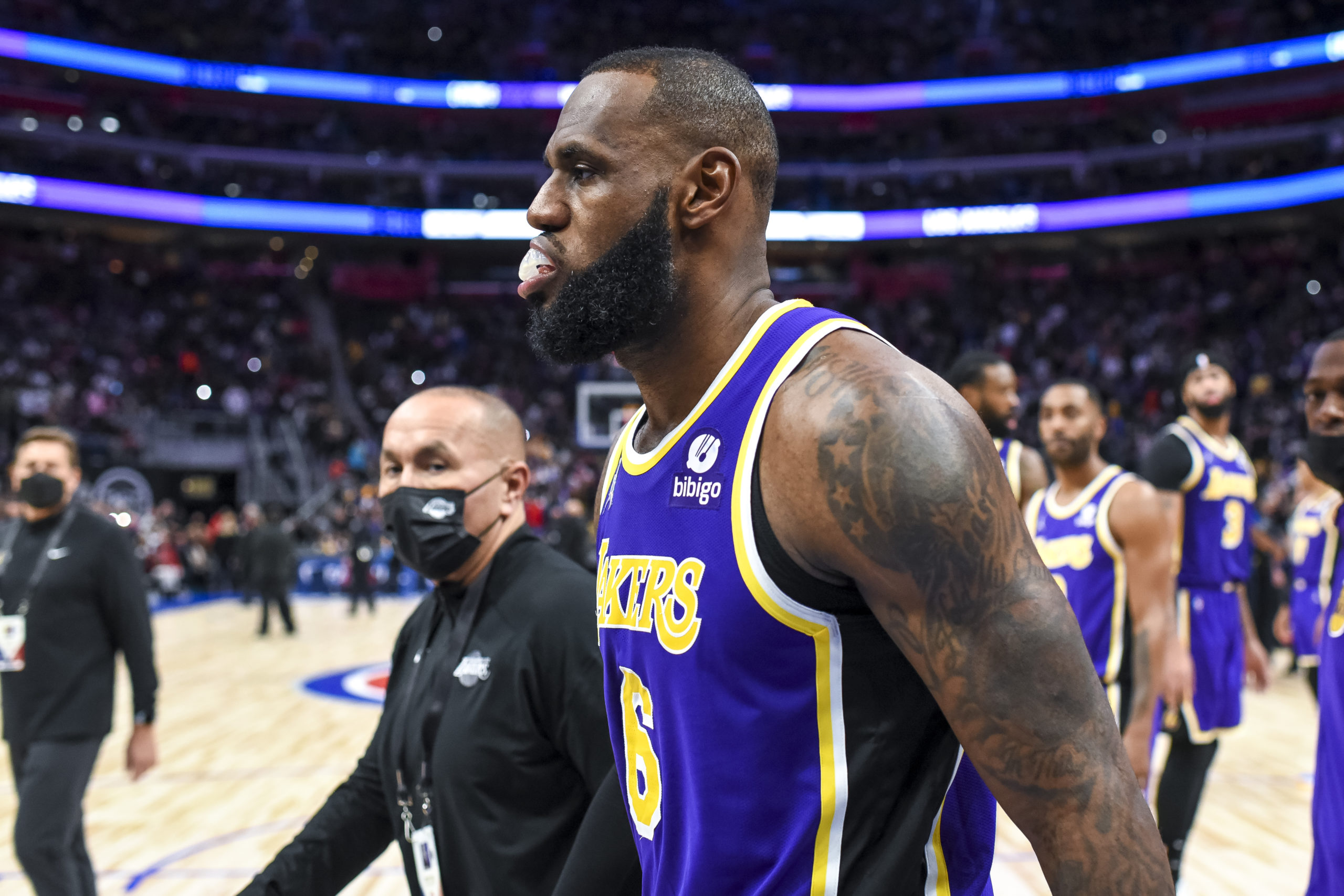 LeBron James Suspended 1 Game For Altercation With Pistons Isaiah Stewart – NBC Los Angeles