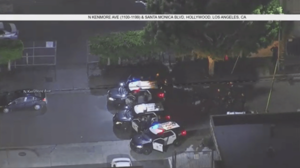 Police in Standoff After Pursuit in Valley – NBC Los Angeles