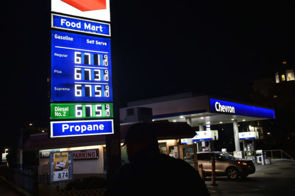 LA Gas Prices Record Largest Drops Since April 2020 – NBC Los Angeles