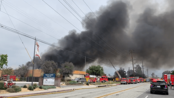 Commercial Building on Fire in El Monte – NBC Los Angeles