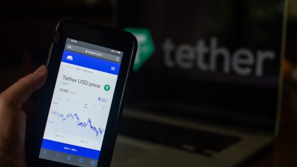 Tether (USDT) stablecoin regains peg after $3 billion in withdrawals