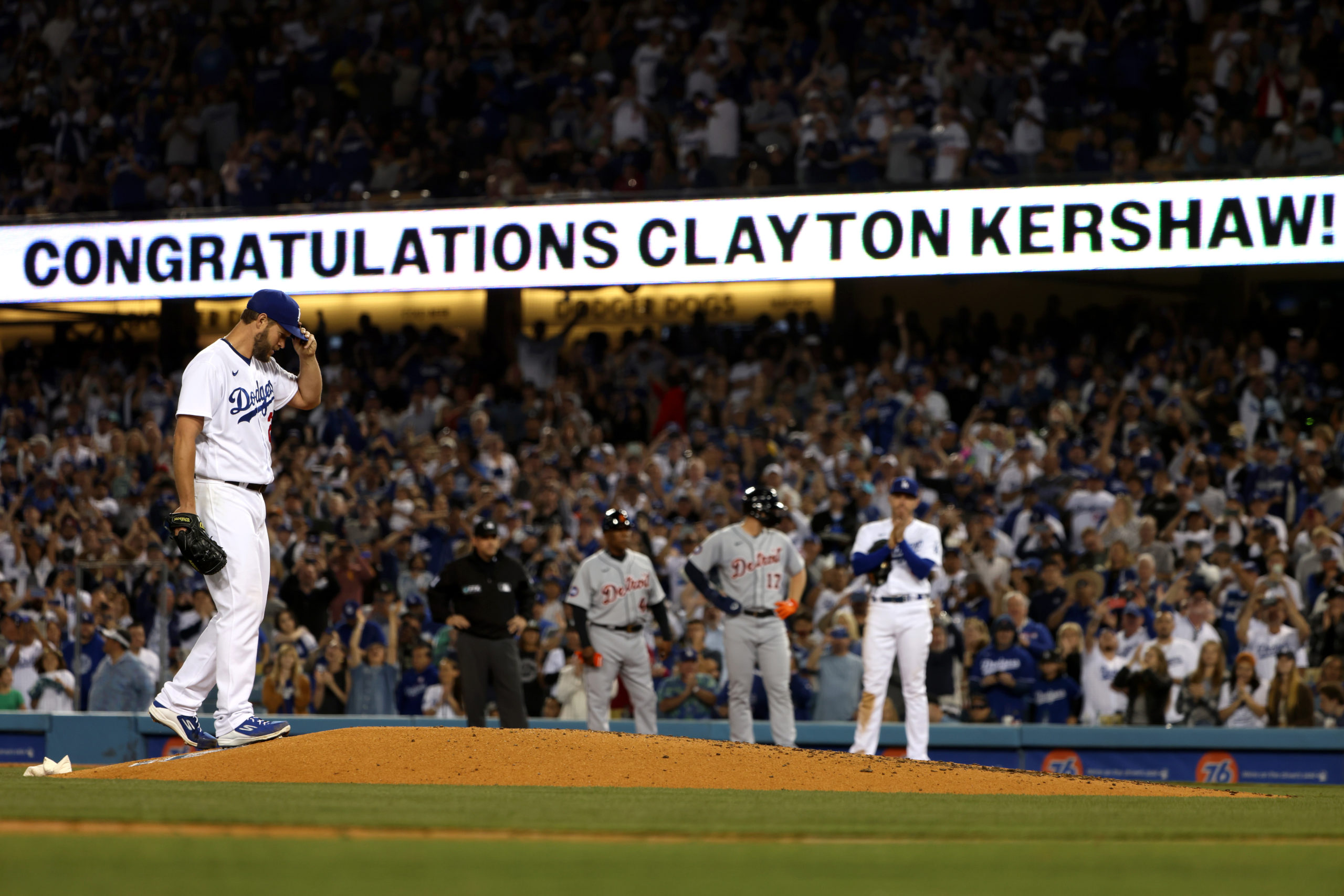 Clayton Kershaw Becomes Dodgers’ Franchise Strikeout Leader – NBC Los Angeles