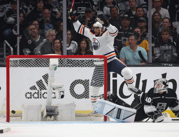 Evander Kane Records Hat Trick, Oilers Roll to 8-2 Rout of Kings – NBC Los Angeles