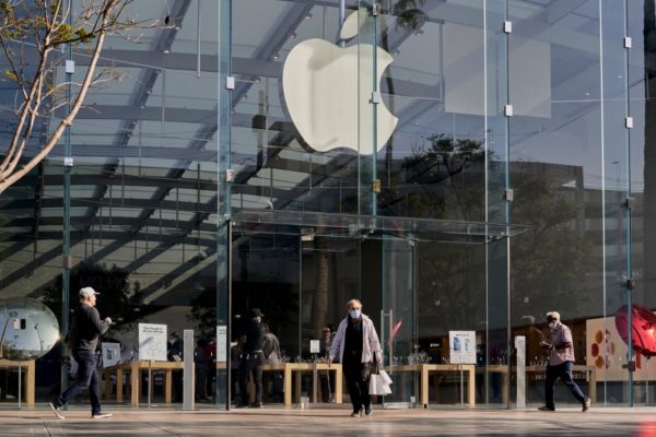 Apple to improve working hours for retail staff after union push – Daily News