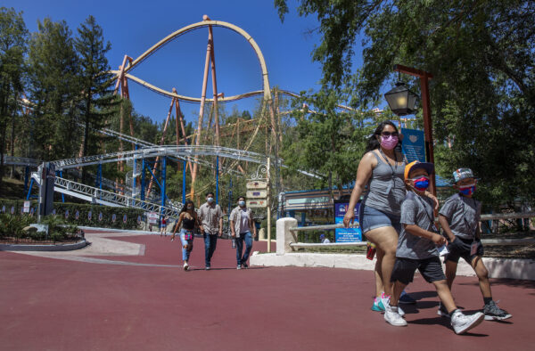 Six Flags CEO Calls Theme Park a ‘Cheap Day Care for Teens,’ Says Prices Are Going Up – NBC Los Angeles