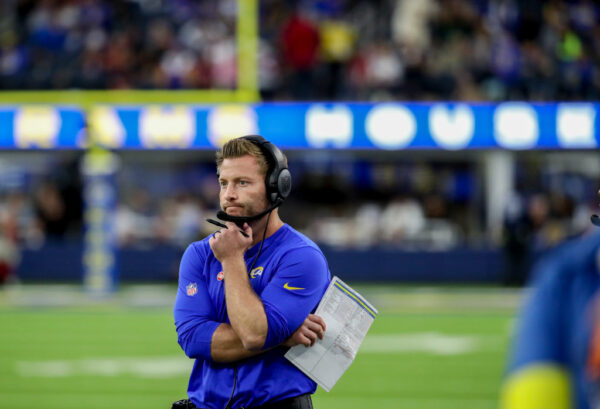 Rams’ Head Coach Sean McVay Takes Accidental Helmet to Jaw on Sideline – NBC Los Angeles