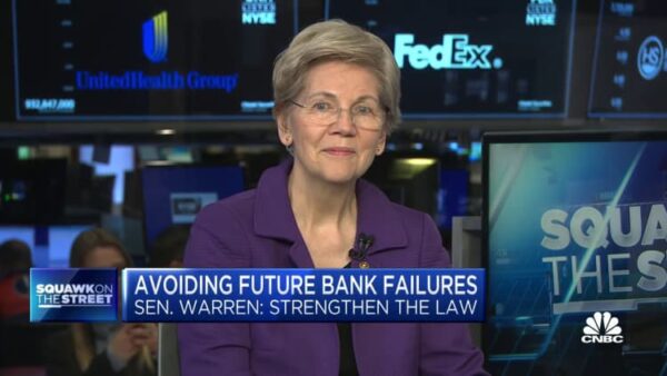 Elizabeth Warren wants to make banking boring again
