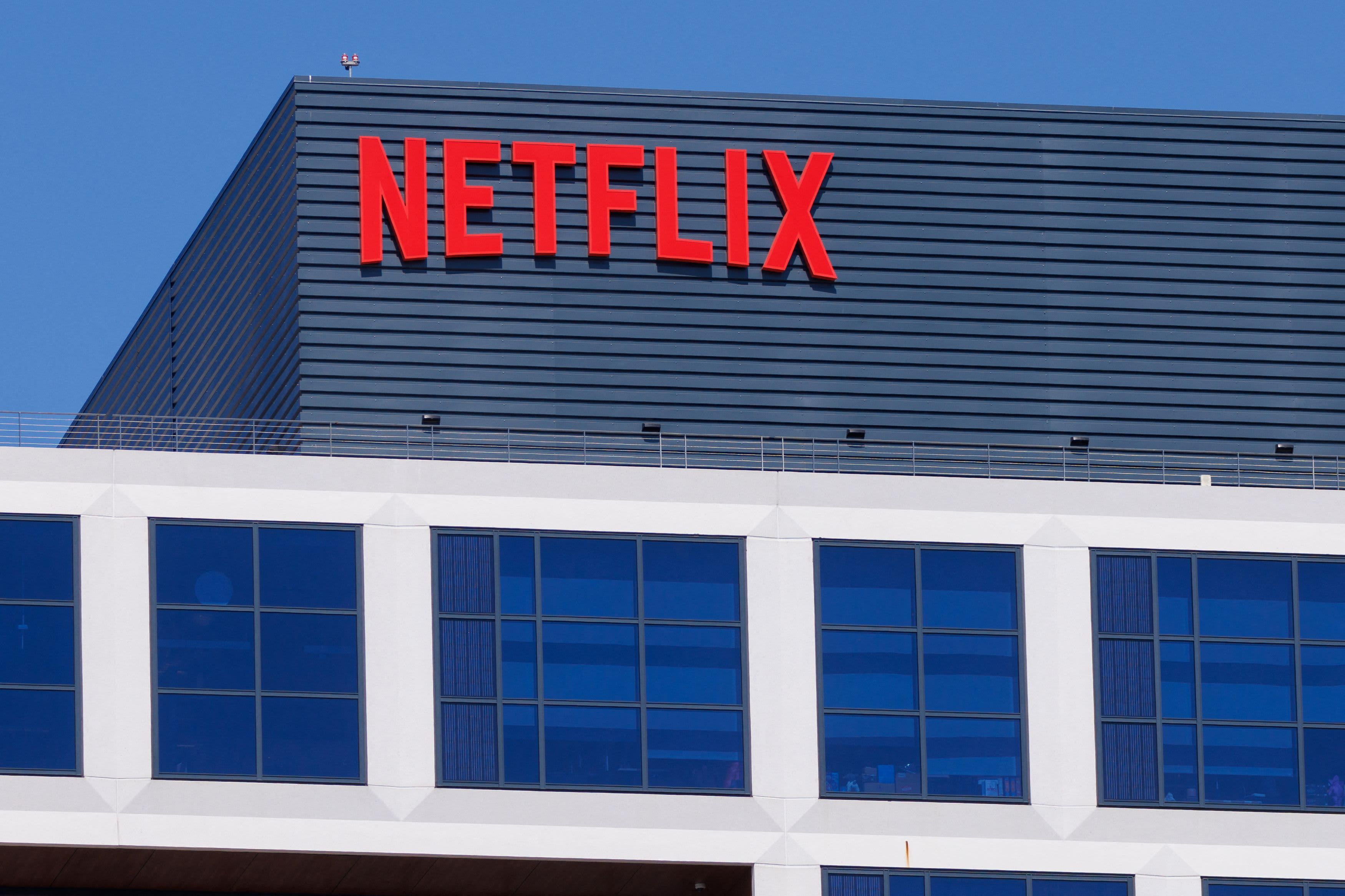 Baird says Netflix shares can once again trade at $500