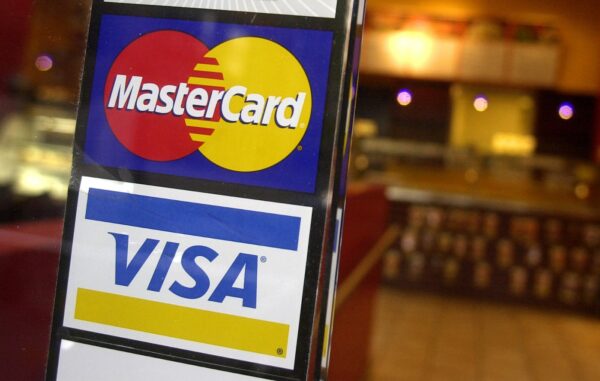 Visa, Mastercard reach $30 billion swipe-fee deal with US retailers – Daily News
